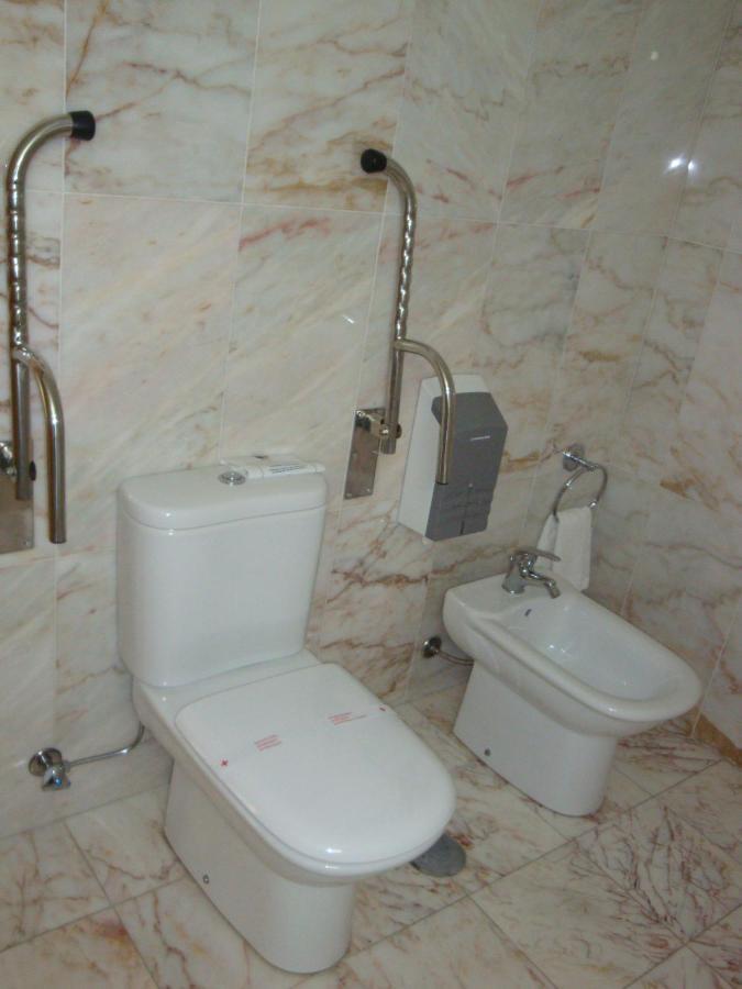 Hotel D. Ines De Castro Alcobaça Стая снимка